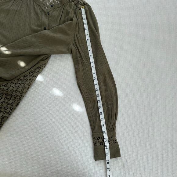 Free People Bohemian The Best Button Front Crochet Lace Blouse Olive Green US S - Picture 8 of 12